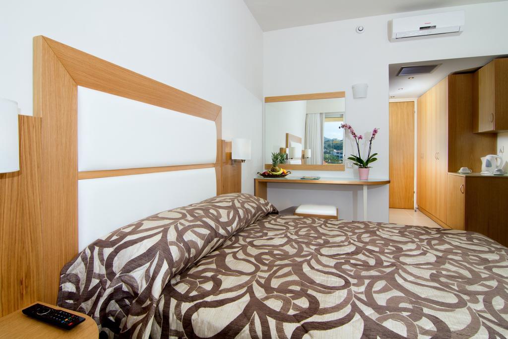 Sun Palace Hotel Faliraki Habitación foto